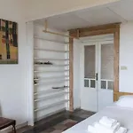 Piazza Dante House